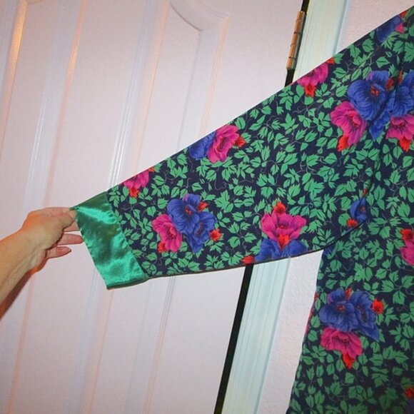 Victoria’s Secret SATIN Sleepshirt Size L EMERALD FLORAL Gold Label LOUNGEWEAR - Picture 4 of 10